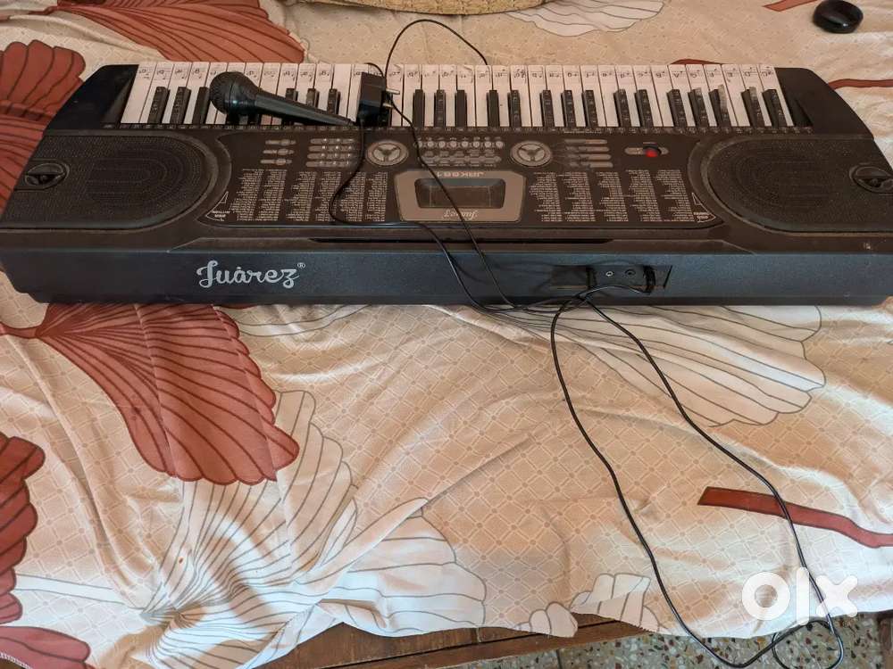 Selling Paino at 1800
