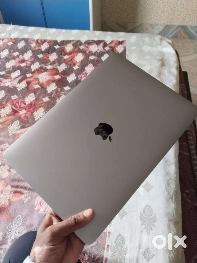 MacBook Air 2020 model