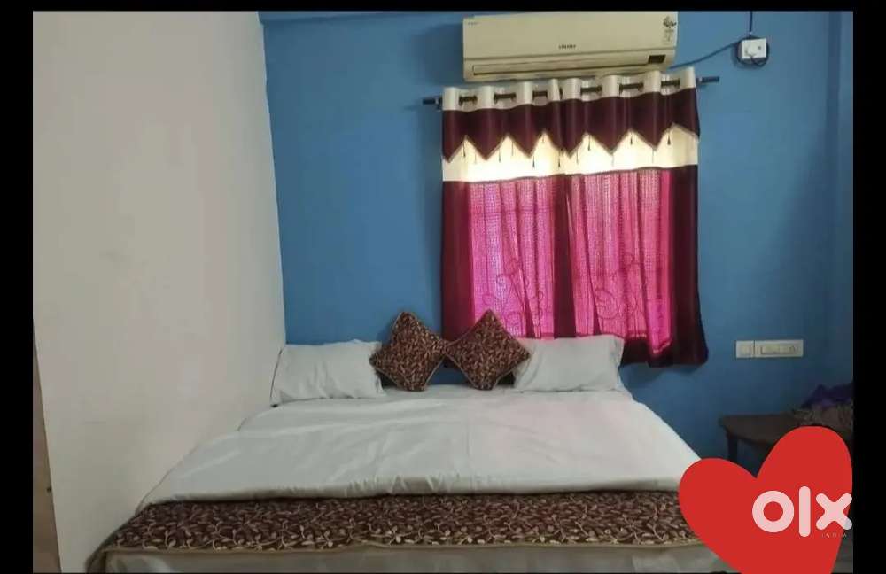 Per day k hisab se room available 400,500,mai