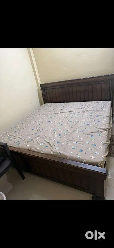 Bed and mattress