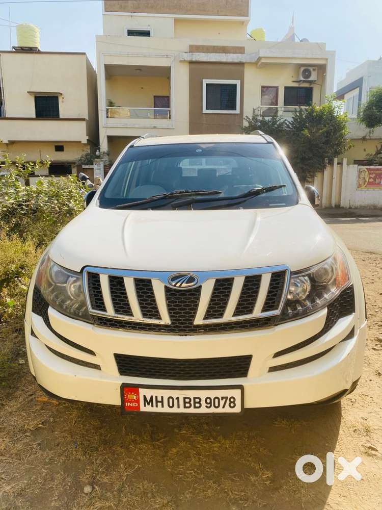 Mahindra XUV500 W8 AWD