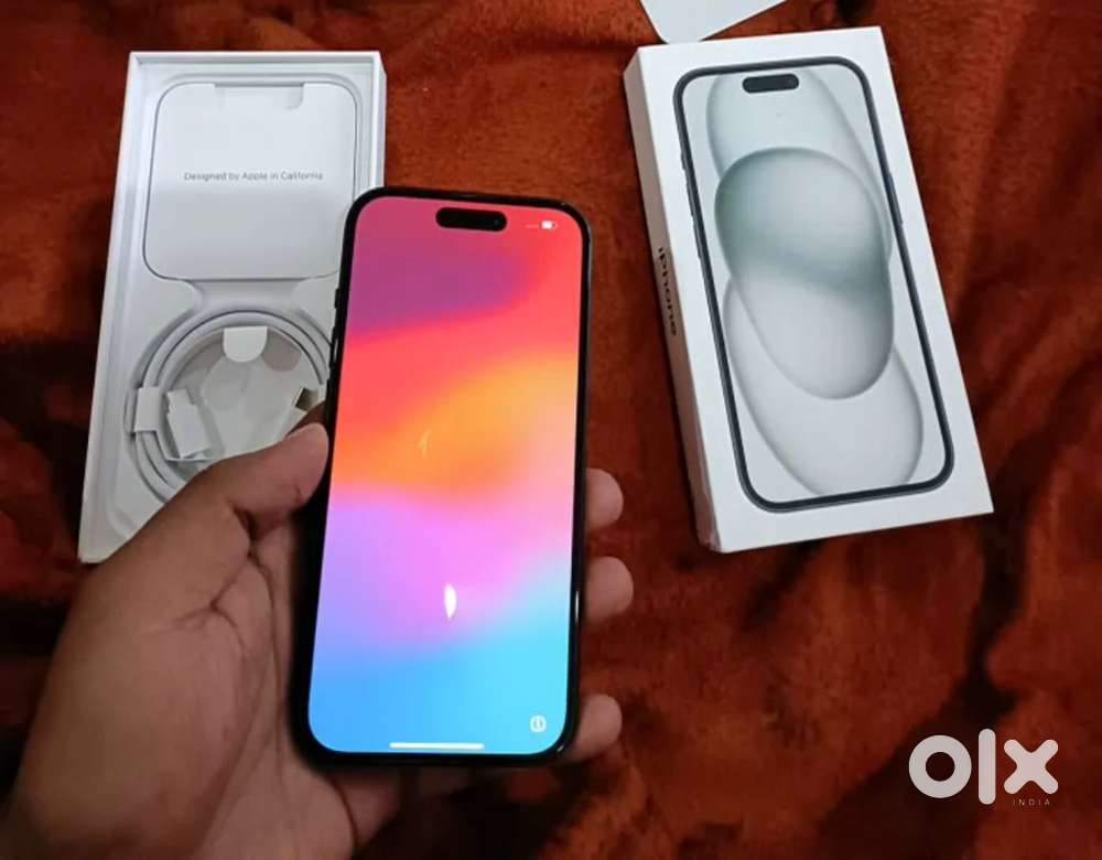 I phone 15 only 3 months old bill box sab ha