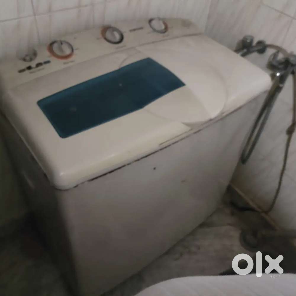 Samsung semi Auto washing machine