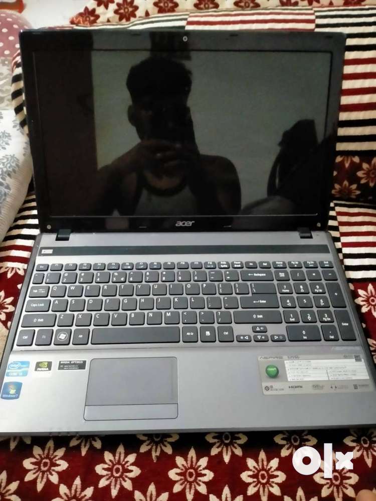 Acer aspire 5755G i3 laptop