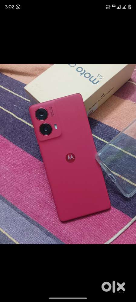 Moto G85 6 GB ram 128 gb external