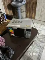 Microwave 2o litre