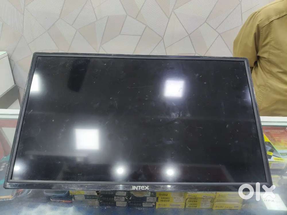Intex Monitors ,2 Pc Available