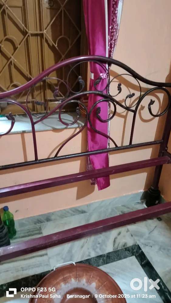 4×6 Iron Bed