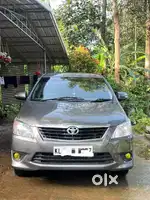 Toyota Innova 2.5 V 7 STR, 2013, Diesel