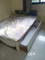 King size bed
