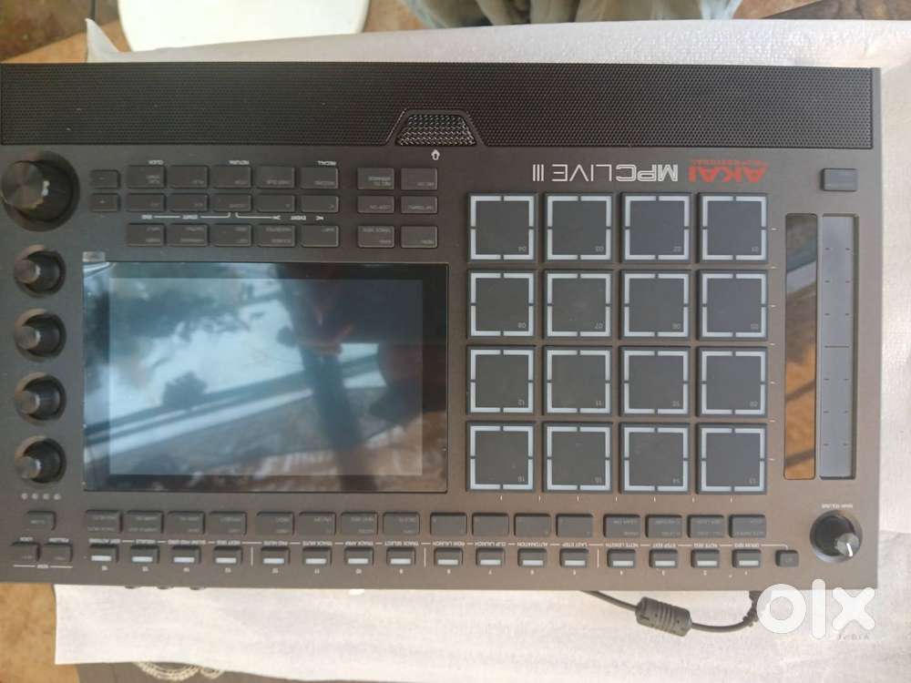 MPC live III NEW