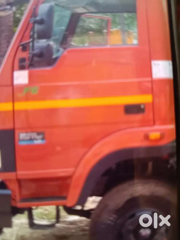 Driver wanted  driving must 407 909