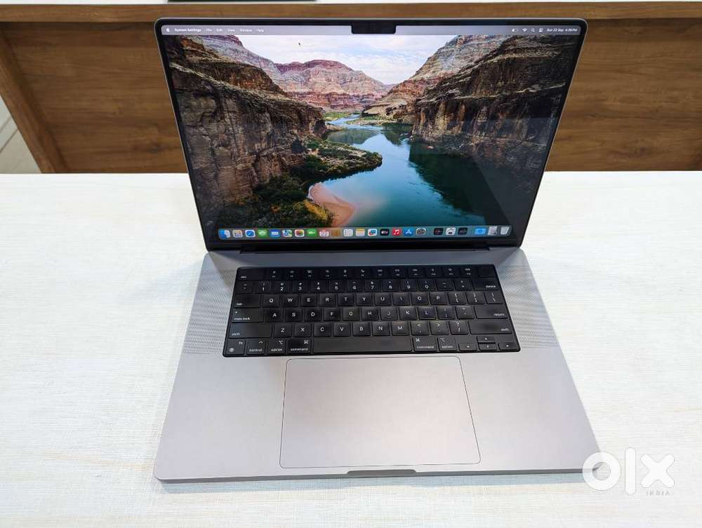 Great savings on Mac Book M1 pro 16 retina Display 2021  16GB RAM