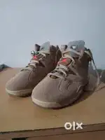 Jordan 6 travis Scott khakhi edition UA