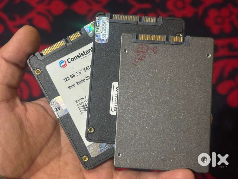 Selling 128GB SSDs and Mi 20000mAh Power Bank