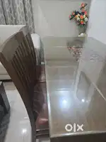 6 seater Dinning Table