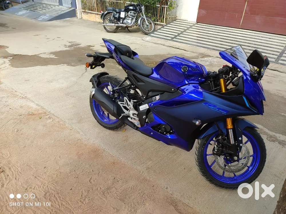Yamaha R15 V4
