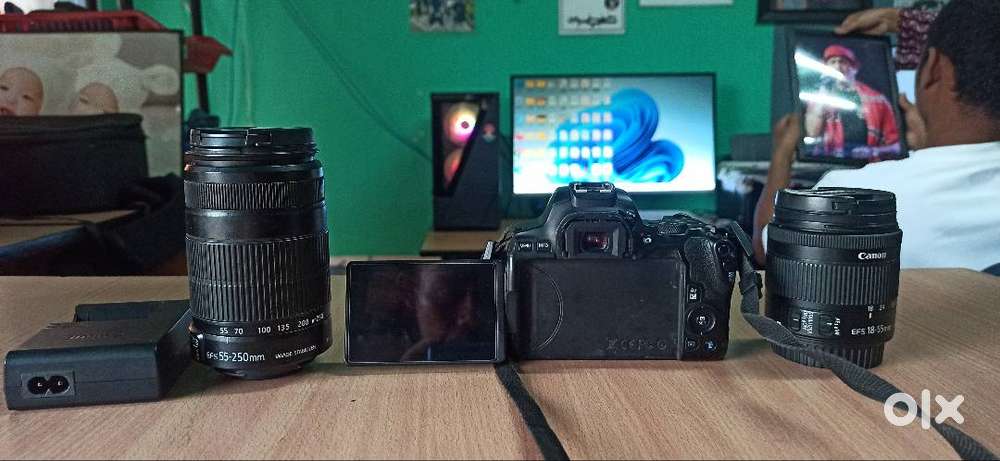 CANON 200D DSLR CAMERA
