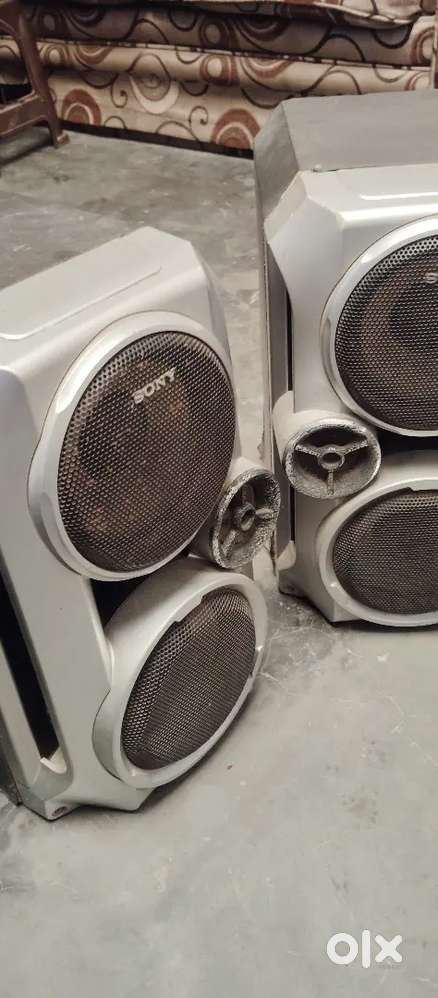 Speaker bass boosted