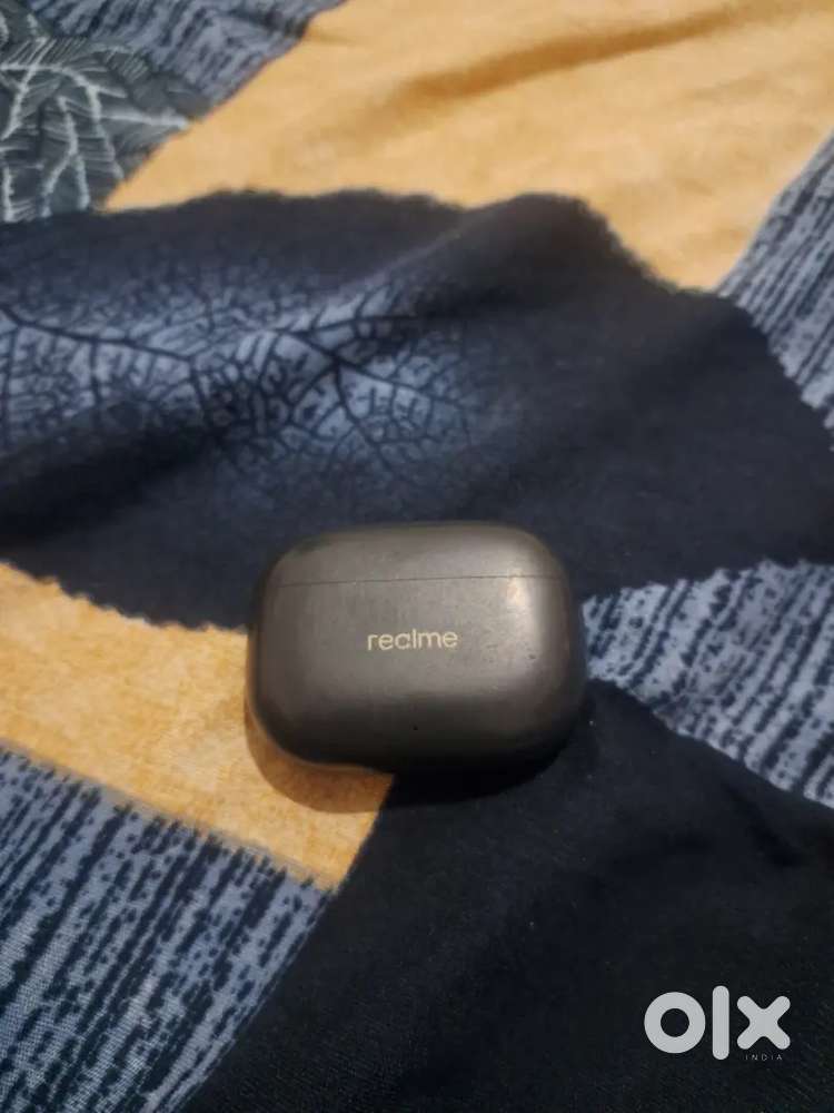 Realme airpods exelent condition charger