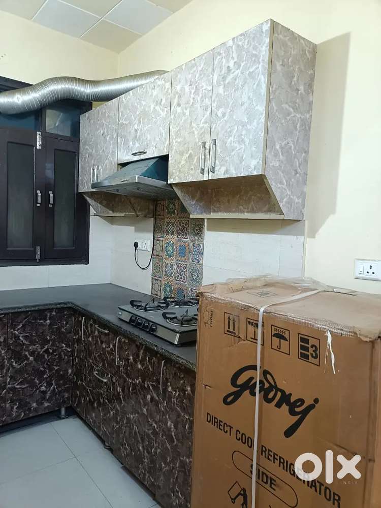 2 BHK FULL FURNISHED FLAT AVAILABLE FOR RENT WITH PARKING WITH LIFT