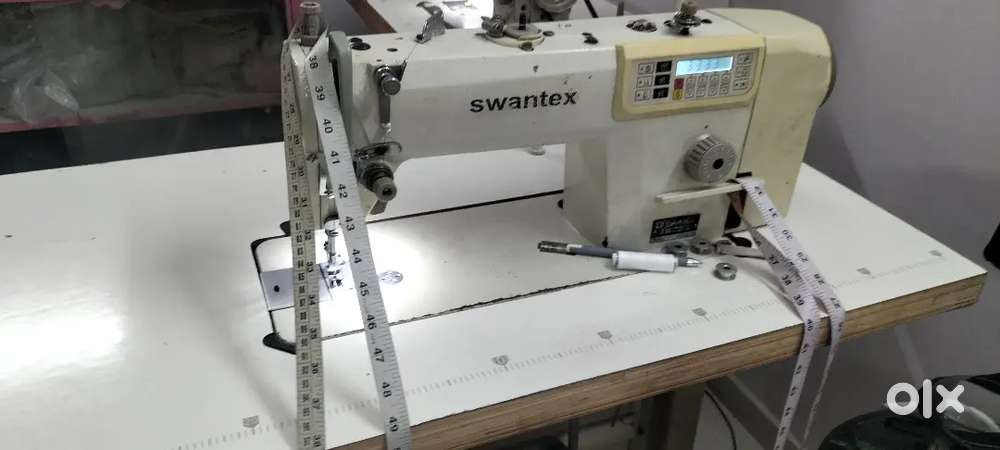 Auto cutter industrial sewing machine excellent condition