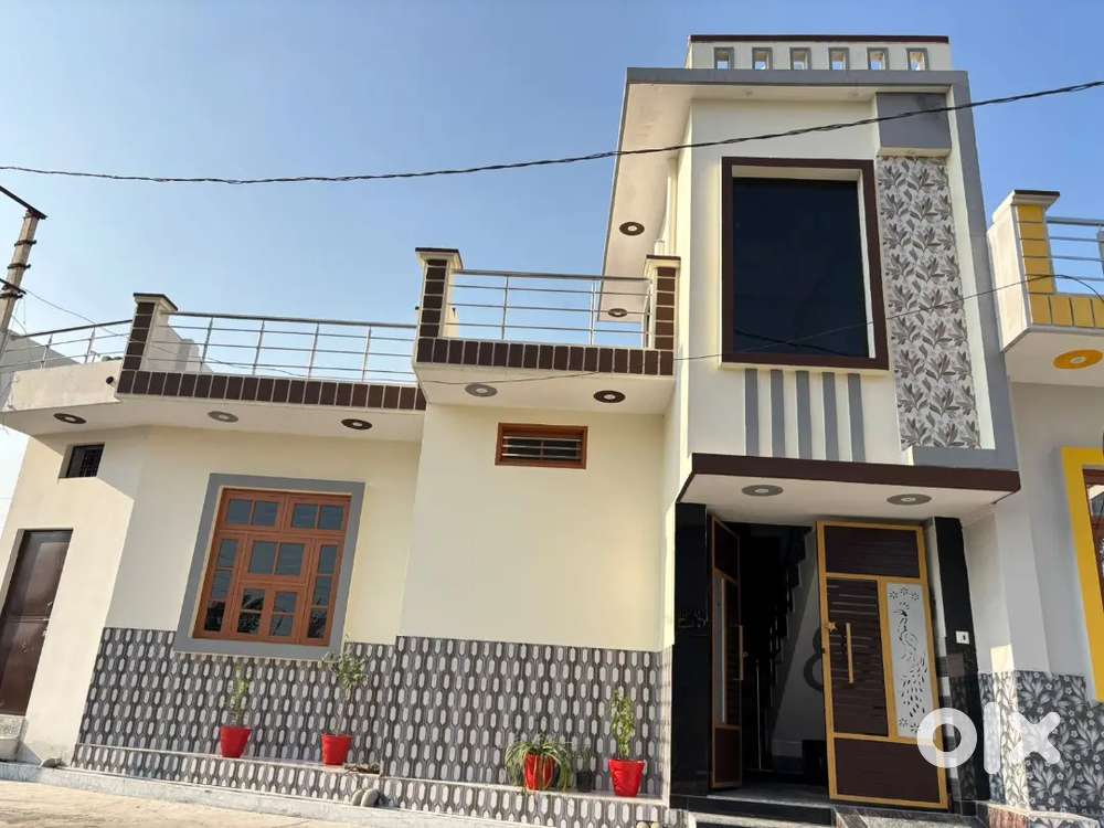 Three rooms set available for rent