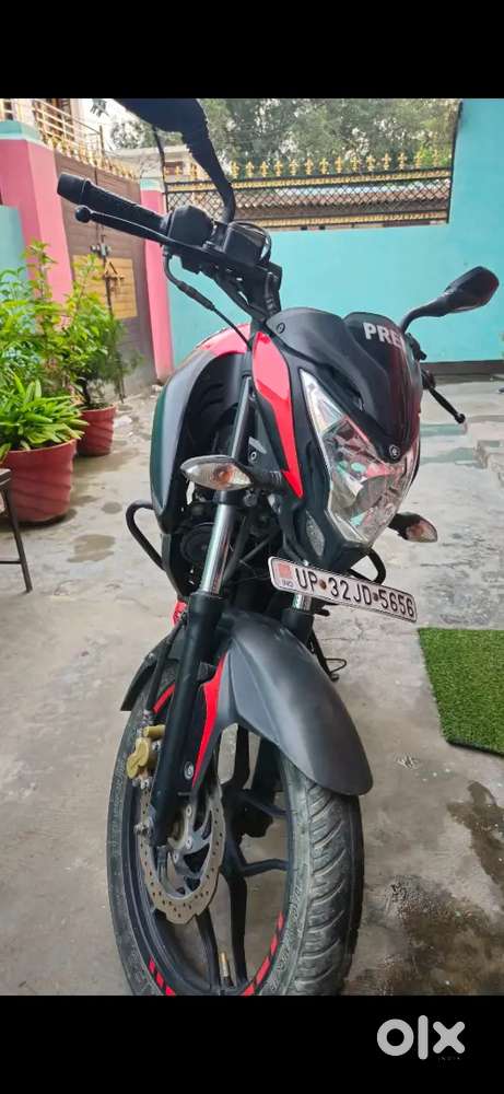 Bajaj Pulsar 160 NS 2017 model with VIP No.