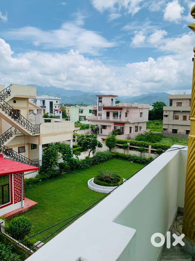 1 RK with Mountain View Balcony