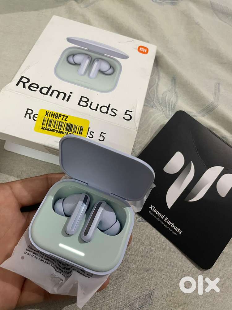 REDMI Buds 5.   2 day old   Urgent need of money