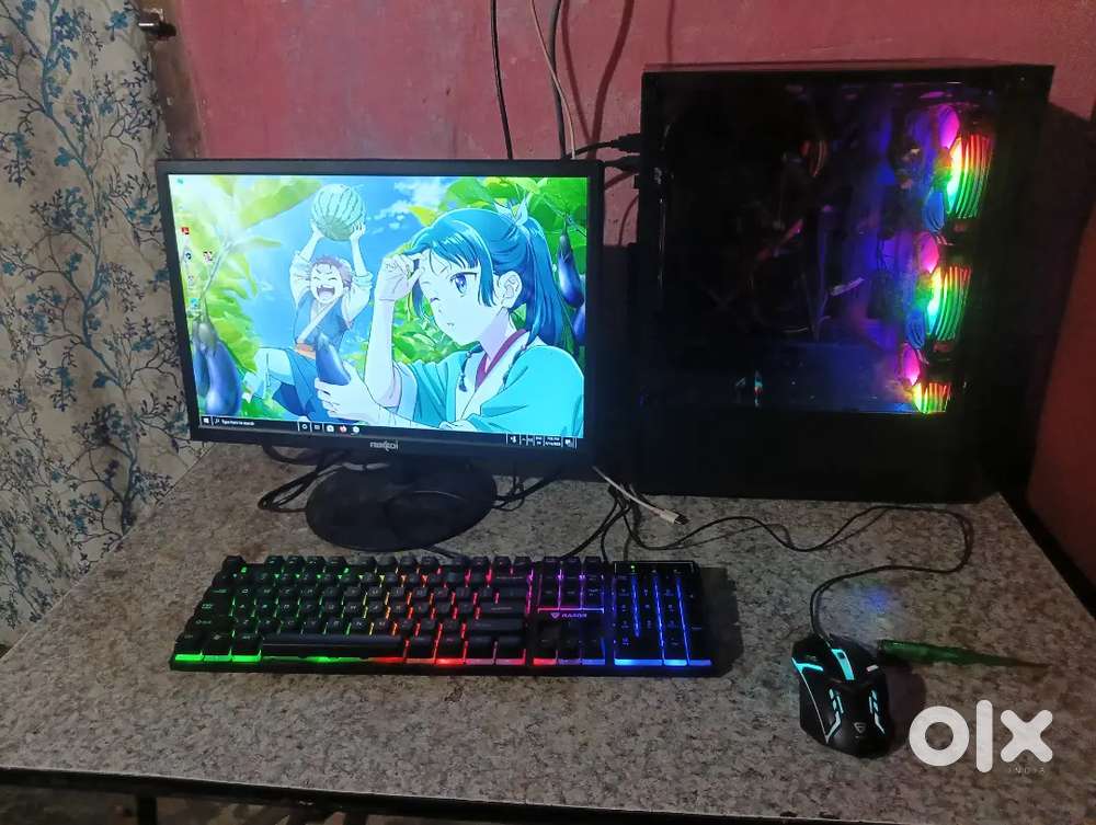 8GB Ram 500GB harddisk 128GB SSD