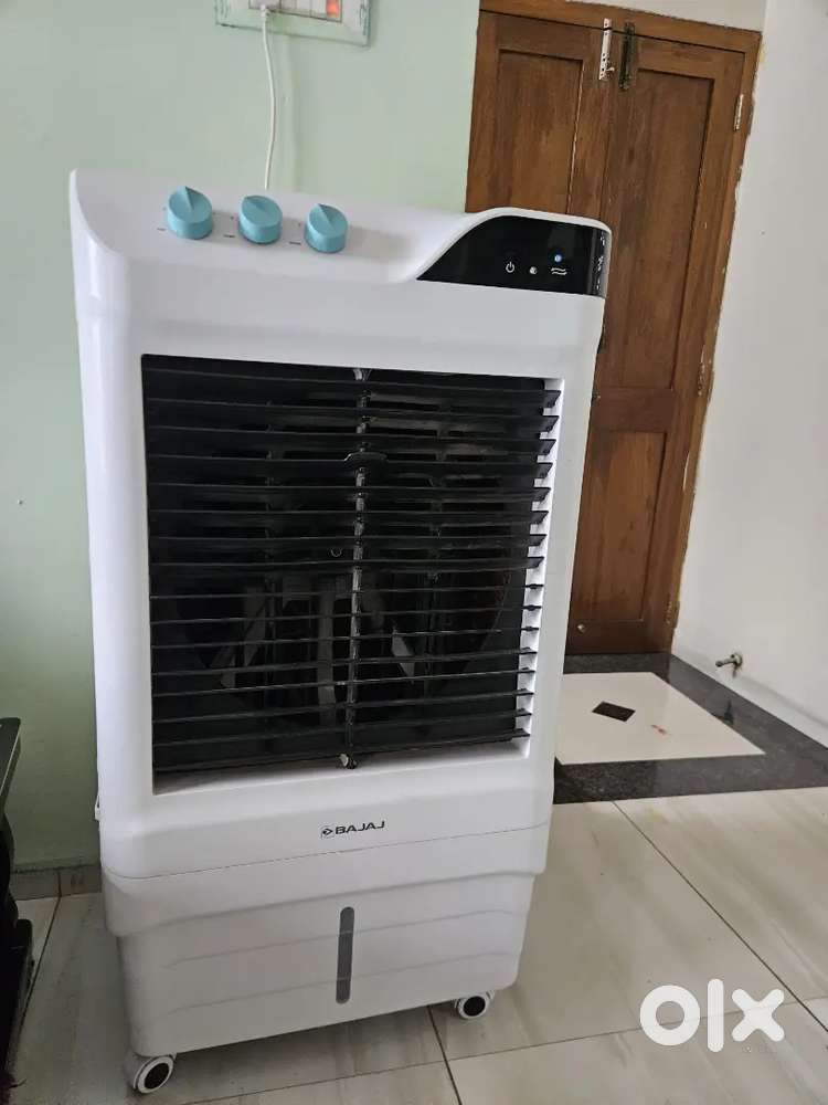 Bajaj cooler