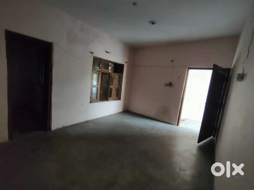 2bhk flats at only 6500