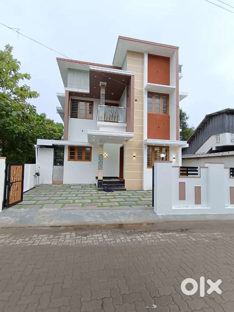 Ready to occupy 5bedroom New house for sale near Varapuzha