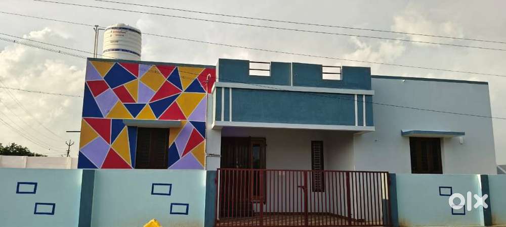 தஞ்சாவூர் மாரியம்மன்கோவில், மருங்கை ரோட்டில்  வீடு விற்பனைக்கு உள்ளது.