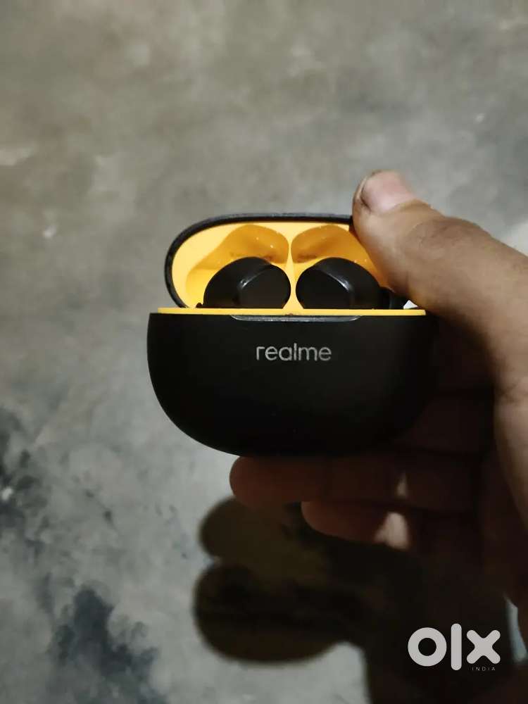 Realme ear buds