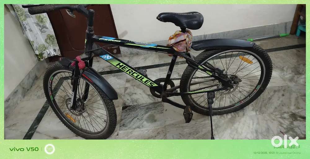 “Hercules Cycle in Excellent Condition – Just ₹9,000!”