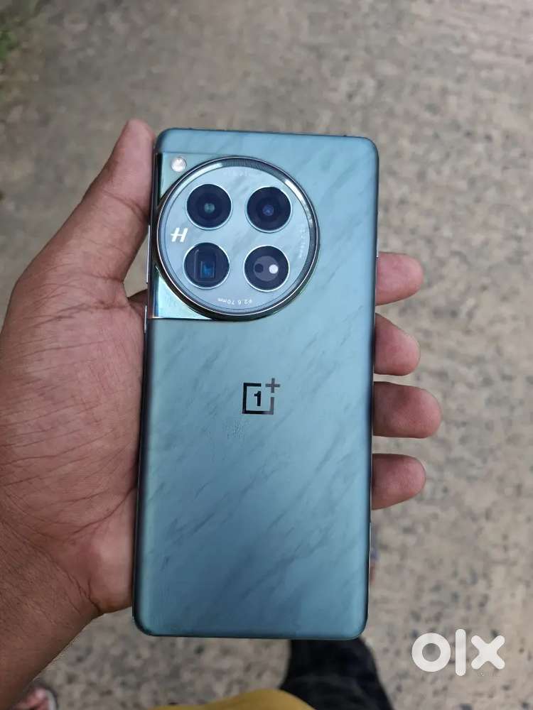 OnePlus 12