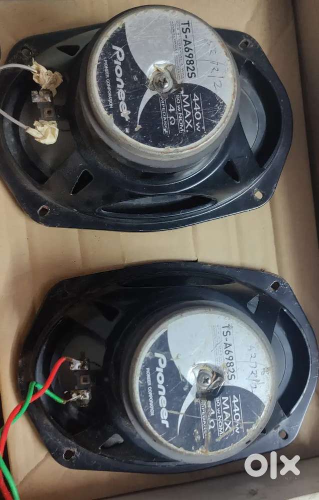 Oval spikar good condition