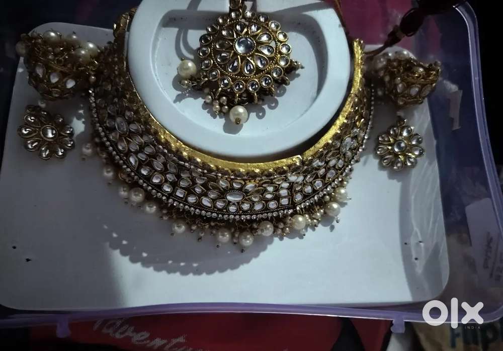 2 Set Artificial Jodhpuri & Golden Jewellery Set