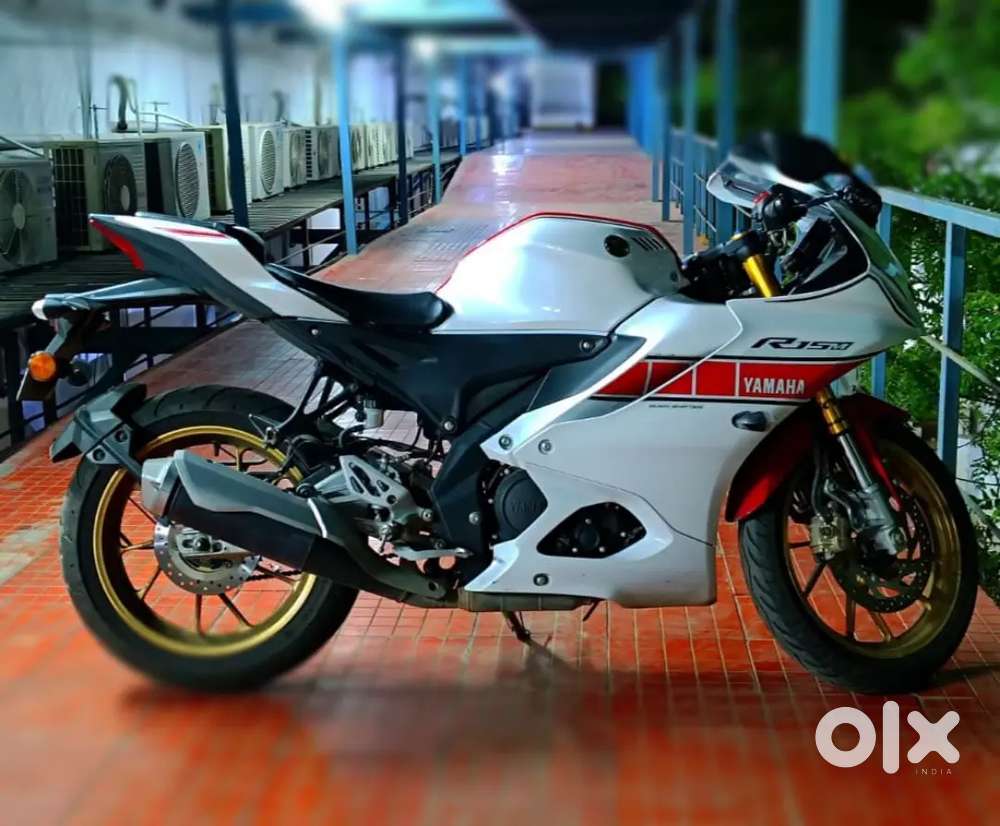 Yamaha R15M MOTO GP EDITION