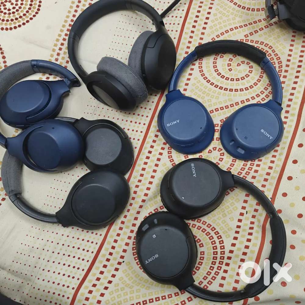 All branded bluetooth and wired Headphones