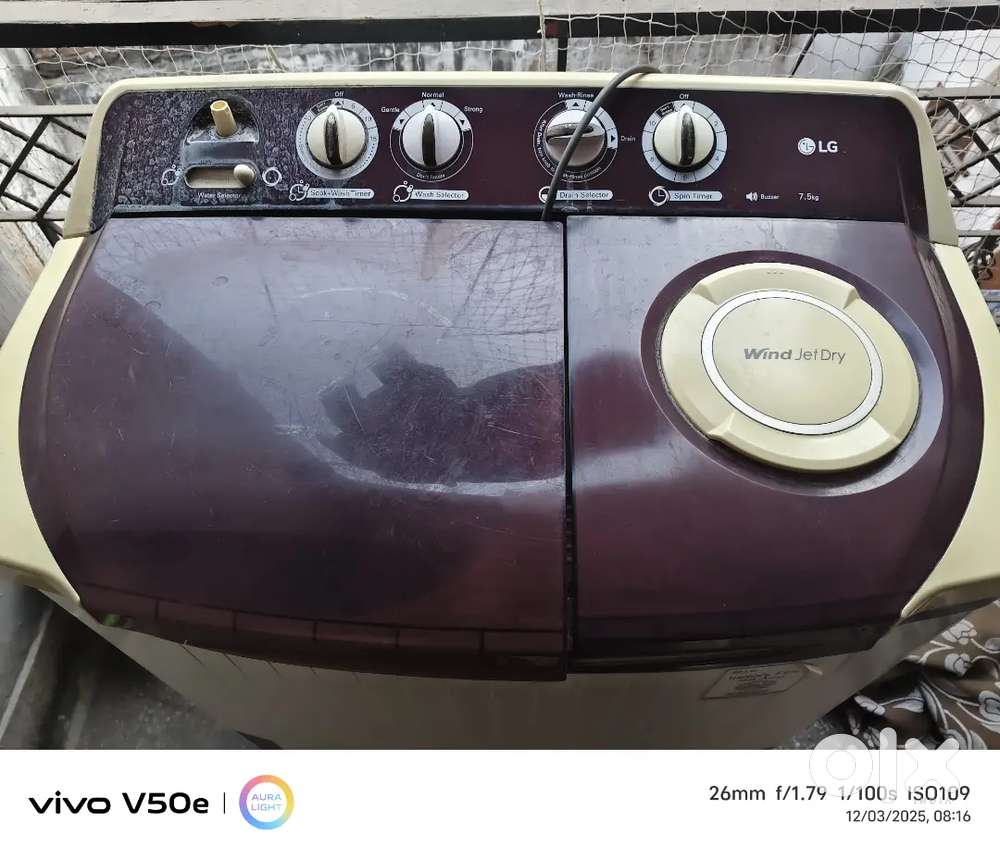 LG 7.5kg Semi Automatic Washing Machine in Very good condition