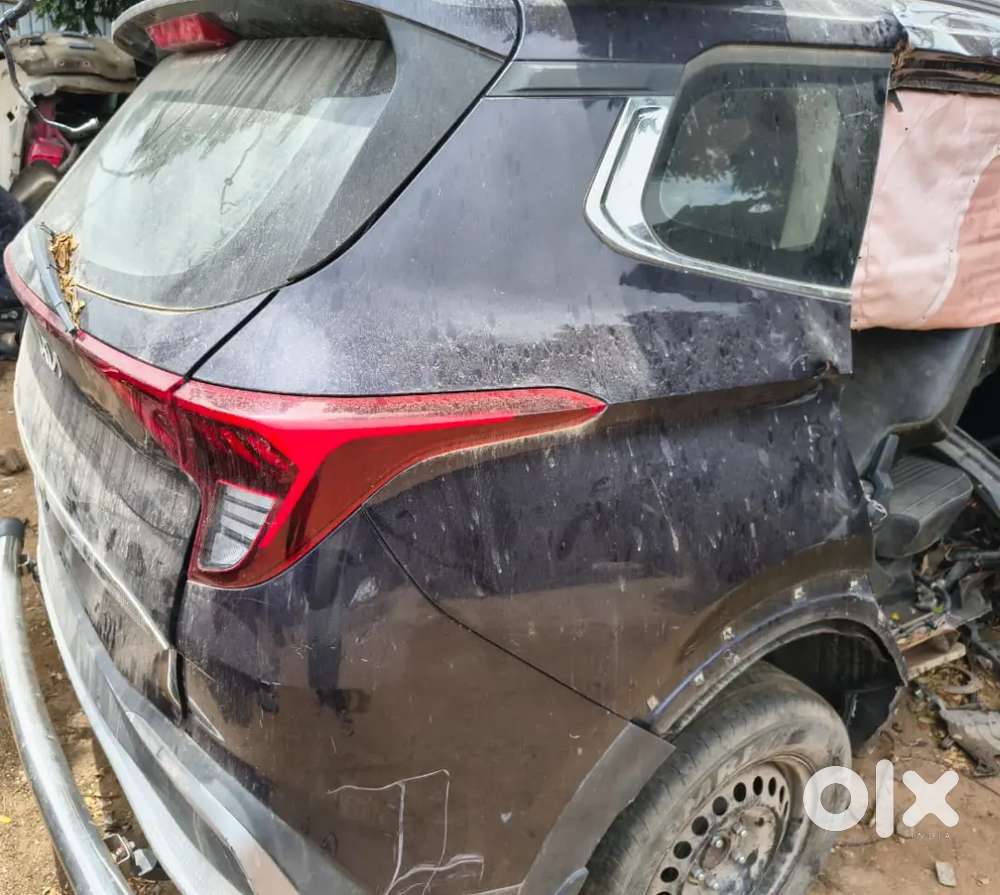 KIA CARENS ALL USED PARTS AVAILABLE