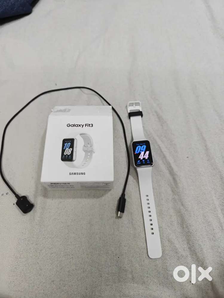 Unused Samsung fit band 3 ( 2months old )