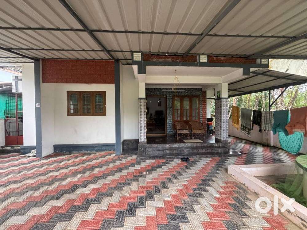 7.500 cents plot , 1250 sqft 3 Bhk house For sale at Kanjiramattom