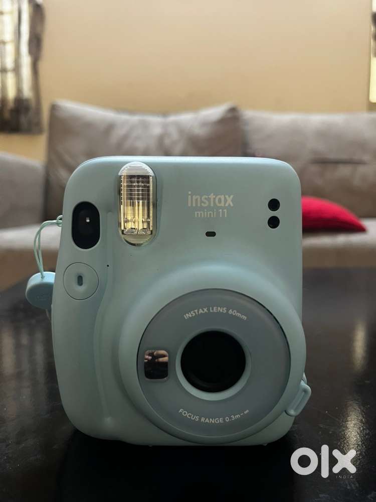  Fujifilm Instax Mini 11 – Blue (Good Condition)