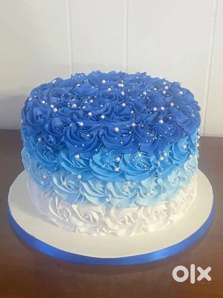 sales staff for our baking shop located in  Kazhakkoottam.