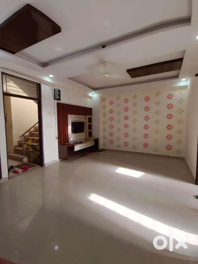 3 bhk flat available at vande matram road