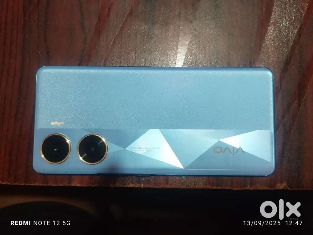 V29e 5g 8/128